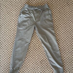 Lululemon Gray Jogger Pants Size Small NWOT